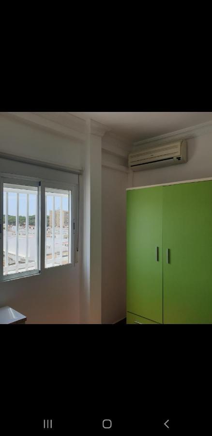 Piso En Pleno Centro, Cerca De Sevilla * Alcala de Guadaira